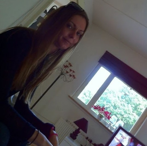 Christina Schmidt Photo 15