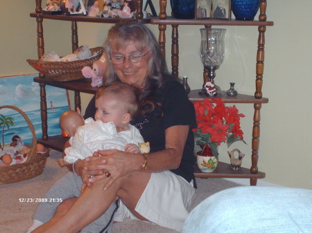 Catherine Roberts Photo 18