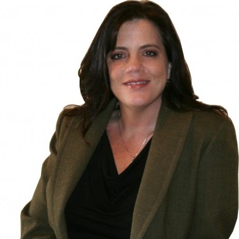 Julie O'Brien Photo 22