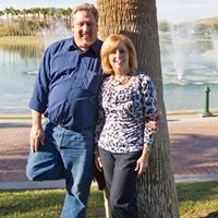 Lorraine Robbins Photo 21