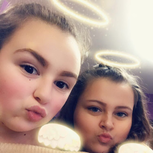 Adele Green Photo 11