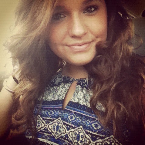 Jenna Barker Photo 4