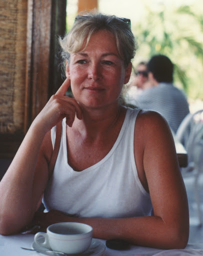 Lynn Reese Photo 31