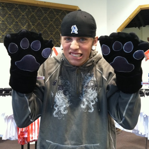 Casey Brewster Photo 15