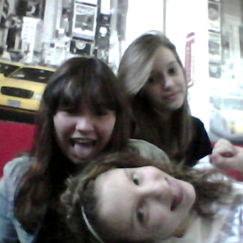 Pauline Gonzalez Photo 11