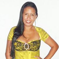 Caroline Randall Photo 9