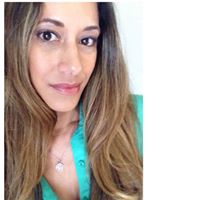 Caroline Alvarado Photo 22