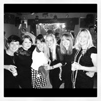 Sarah Handley Photo 37