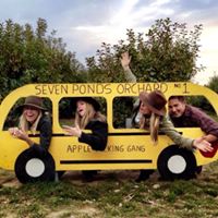 Alexandra Vickers Photo 7