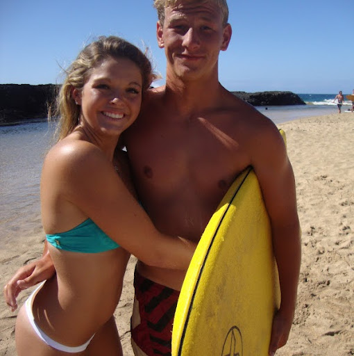 Chelsea Hanson Photo 18