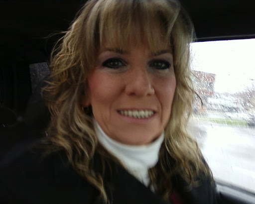 Lucy Anderson Photo 30