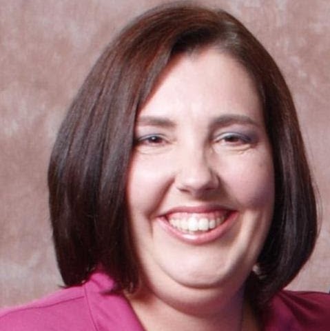 Angela Cochran Photo 23