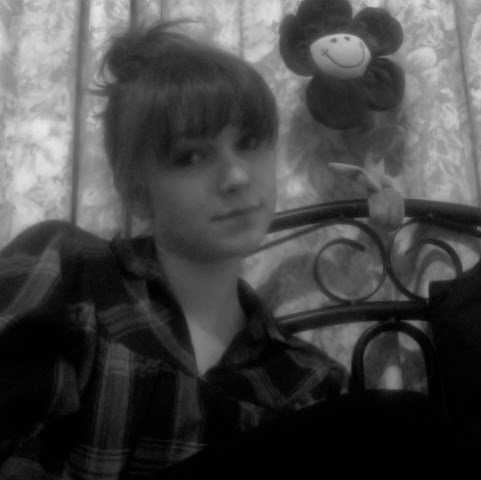 Stephanie Dennis Photo 15