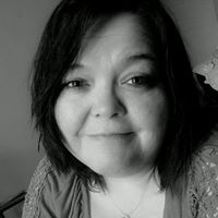 Amanda Rowe Photo 15