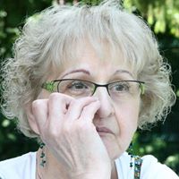 Catherine Welch Photo 38