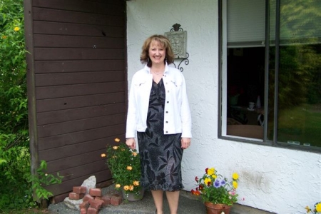 Alison Young Photo 37
