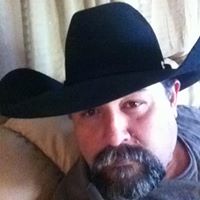 Julian Flores Photo 36