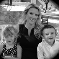 Stephanie Carpenter Photo 24