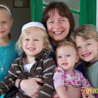 Laura Hatch Photo 9