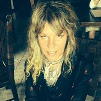 Christina Dallas Photo 10