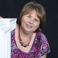 Beverly Higgins Photo 16