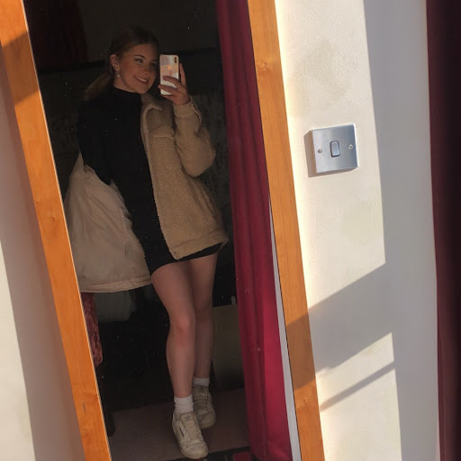 Erin Healey Photo 5