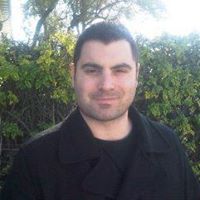 Daniel Graham Photo 33