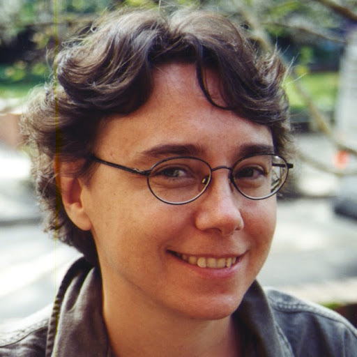 Elizabeth Dale Photo 22