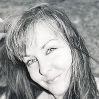 Suzanne Bunn Photo 7