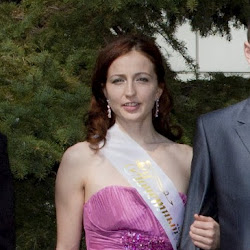 Julia Burnett Photo 21