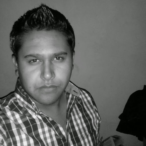 Daniel Flowers Photo 16