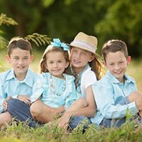 Julie Maupin Photo 22