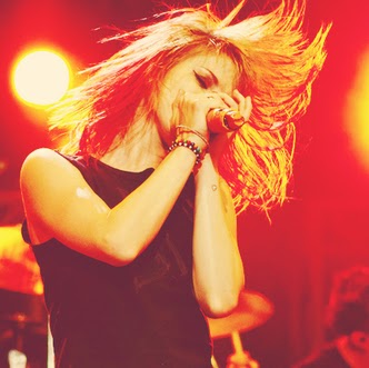 Caroline Kuhn Photo 22