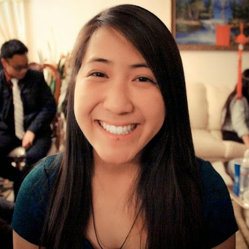 Angela Hoang Photo 3