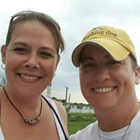 Julie Oakley Photo 16