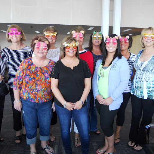 Tracie Holland Photo 14