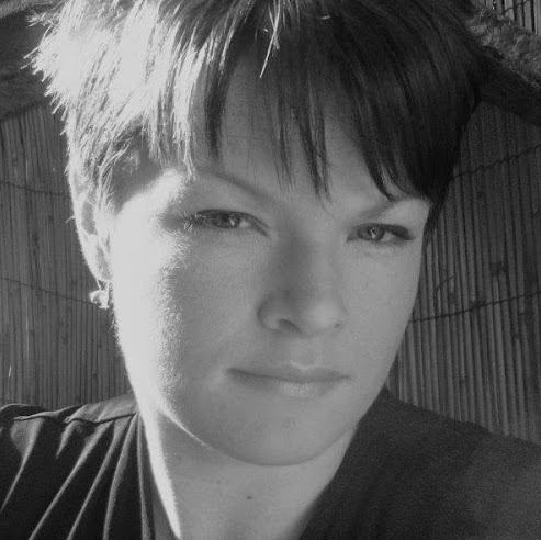 Jackie Browne Photo 7