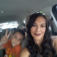 Elizabeth Moya Photo 41