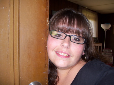 Danielle Ellis Photo 7