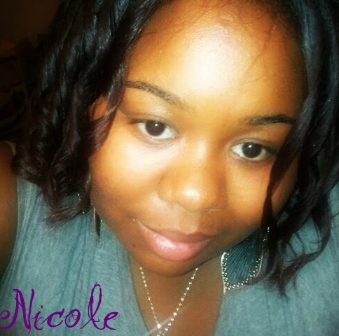 Nicole Fletcher Photo 15