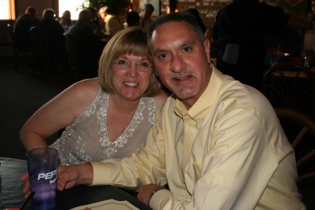 Linda Hamilton Photo 15