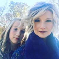 Lindsey Laughlin Photo 15