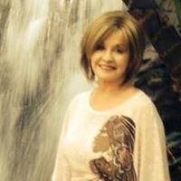 Sarah Hester Photo 37