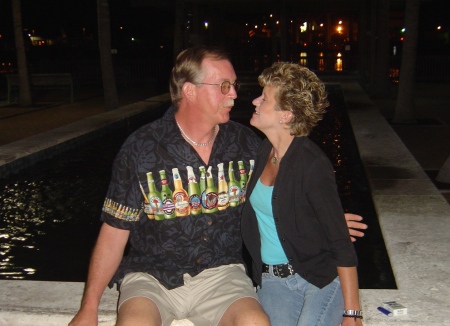Cindy Lowe Photo 29