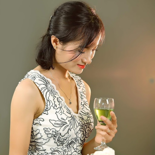 Anhdao Nguyen Photo 6