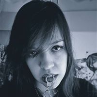 Stephanie Cobos Photo 27