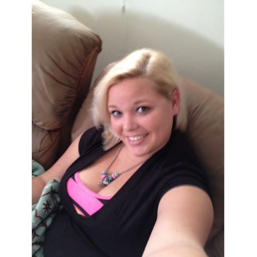 Kirsten Vaughn Photo 6