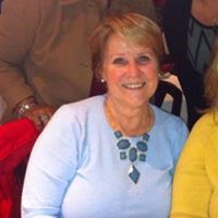 Ruthie Mills Photo 5