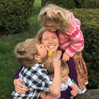 Michelle Heinze Photo 10