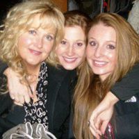 Julie Swan Photo 15